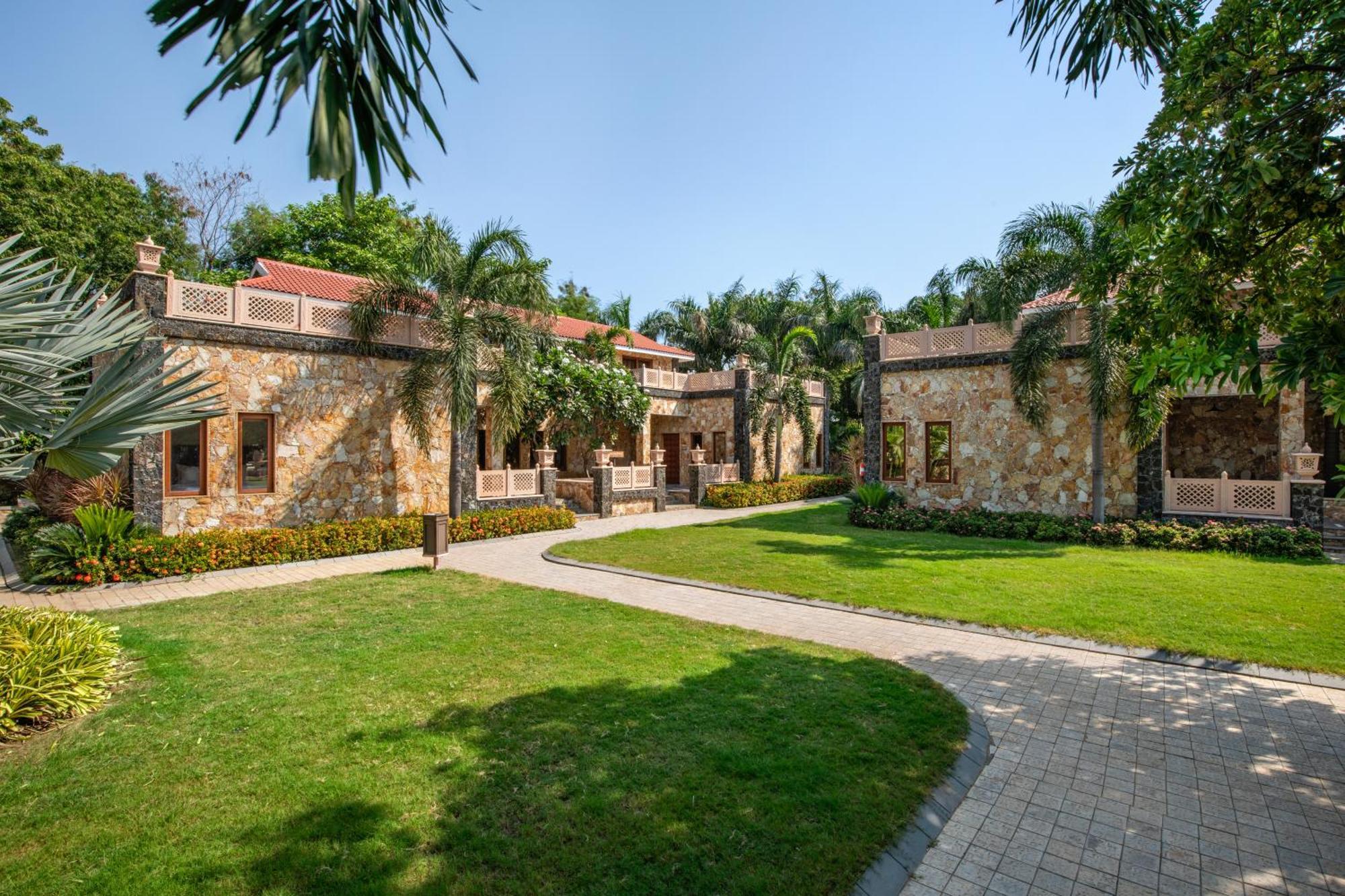Vikrama Heritage Resort Pavagadh Halol Bagian luar foto